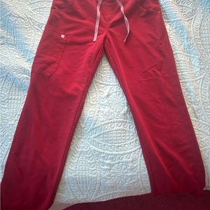 FIGS Kade Cargo Scrub Pants™ Burgundy
